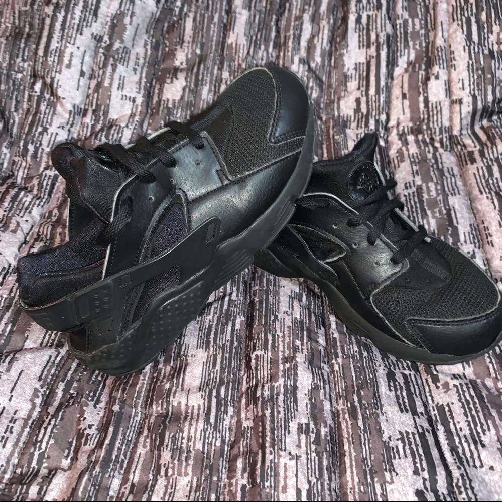 Youth Nike Huarache